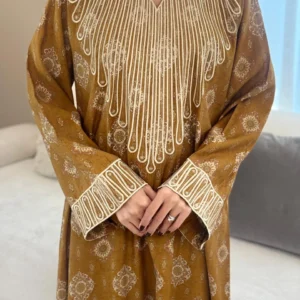 جلابية مطرزة