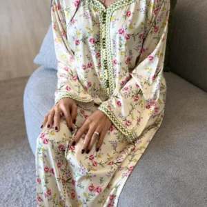 جلابية مغربية أنيقة